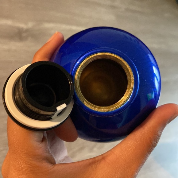 Sigg Traveller Dark Blue Bottle - Picture 3 of 3